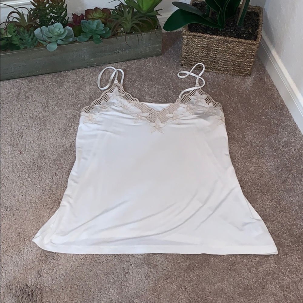 3/$30 🌟 American Eagle White Tank Top